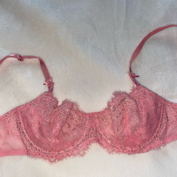 🎀Victorias Secret bra🎀 - Picture 1 of 4